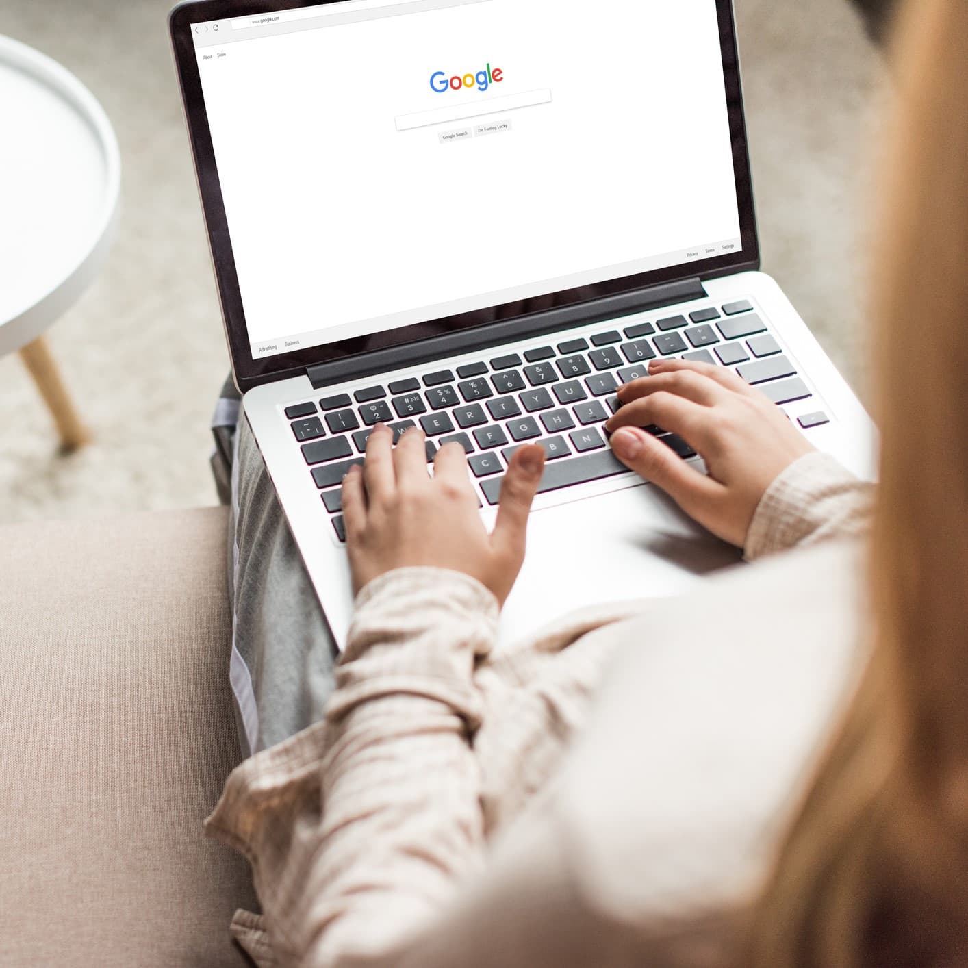Pay-per-click advertising on screen